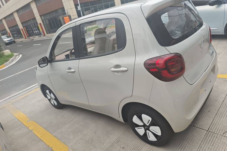 Used Wuling Hongguang MINIEV 2025 Four-Door Version Advanced Edition
