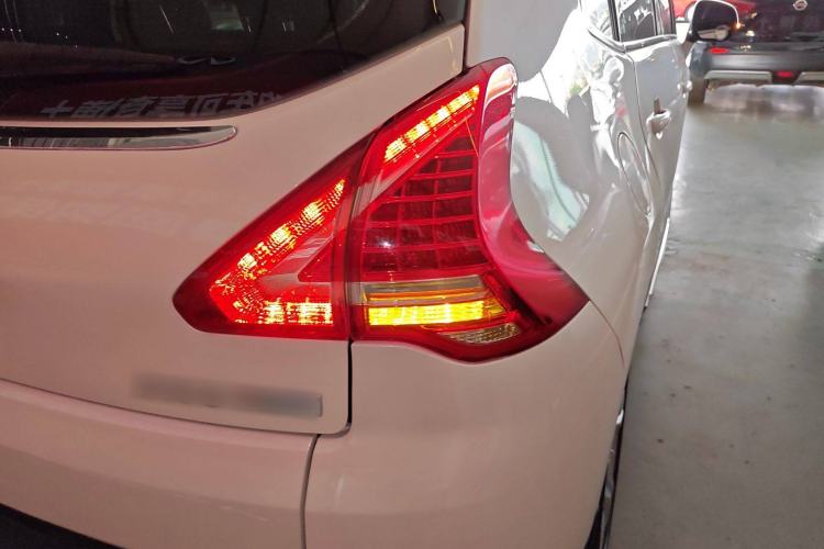 Used Peugeot 3008 2015 1.6THP Automatic Classic Edition
