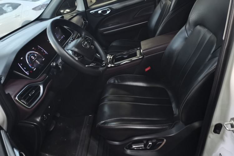 Used GAC Trumpchi M6 2023 PRO 270T DCT Luxury Edition
