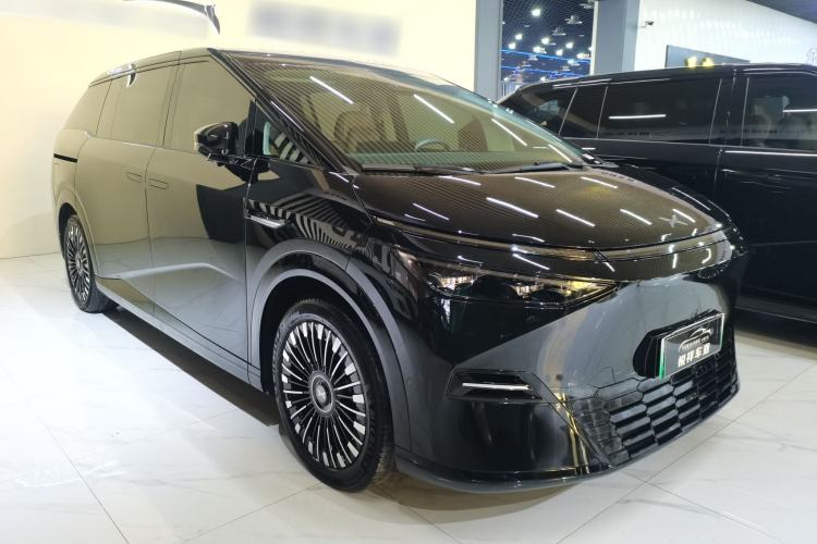 Used XPeng X9 2025 740 Ultra-Long Range Max
