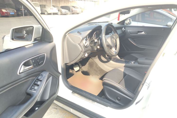 Used Mercedes-Benz GLA 2016 GLA 200 Fashion Model