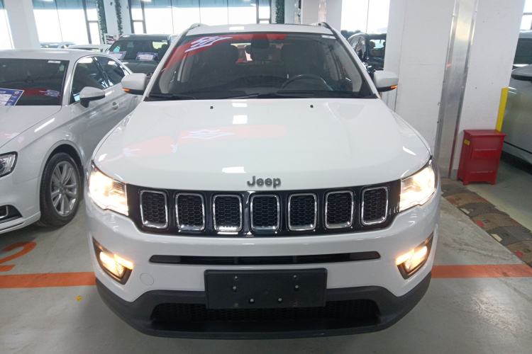 Used  Compass 2017 200T Automatic Family Edition
