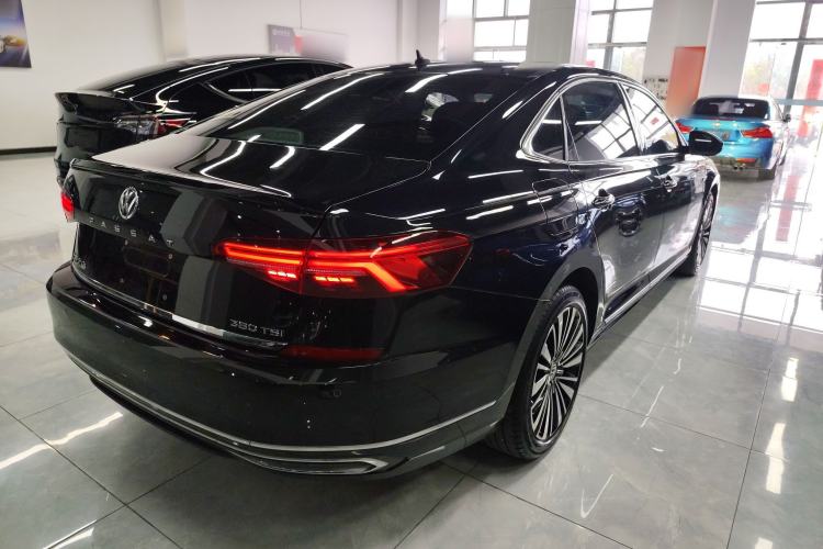 Used Volkswagen Passat 2019 380TSI Luxury Edition China VI Standard
