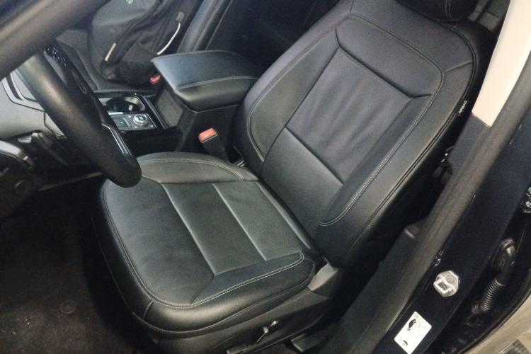 Used Ford Explorer 2020 EcoBoost 285 4x4 Titanium Edition 7-Seater
