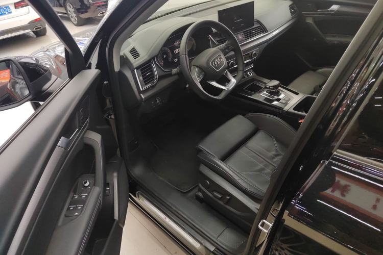 Used Audi Q5L 2022 40T Luxury Dynamic Model
