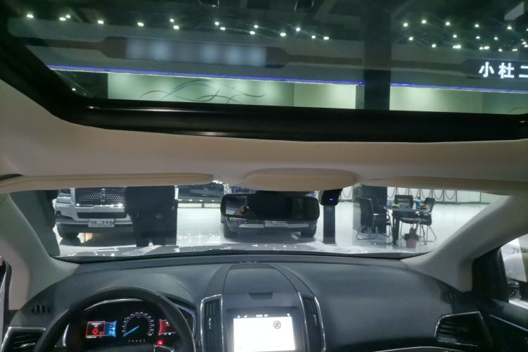 Used Ford Edge 2018 EcoBoost 245 Two-Wheel-Drive Titanium 7-Seater China VI Standard
