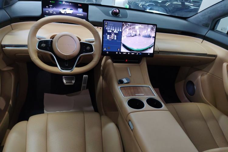 Used Hima Luxeed R7 2024 All-Electric 736 km Ultra