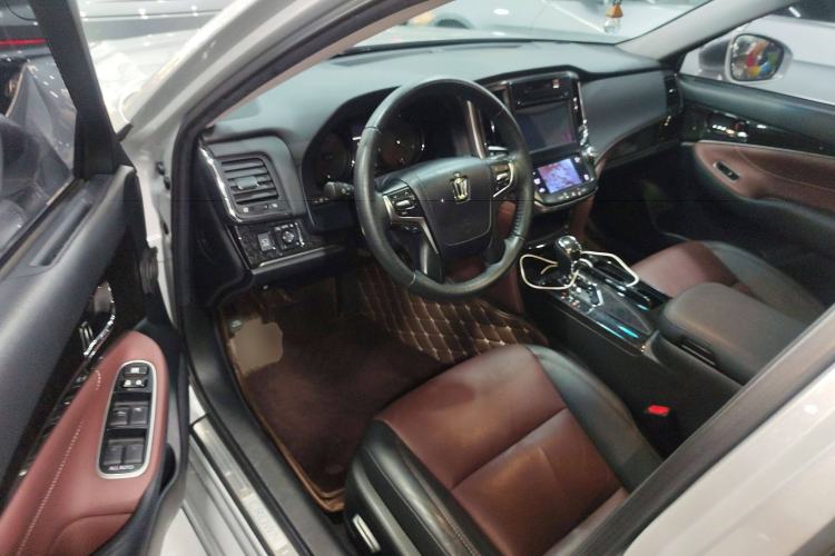 Used Toyota Crown 2018 2.0T Sport Edition
