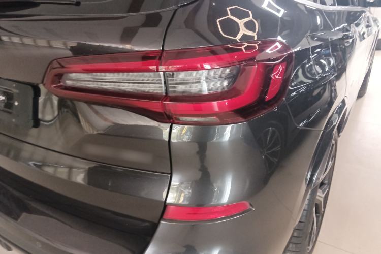 Used BMW X5 2022 xDrive 40Li M Sport Package