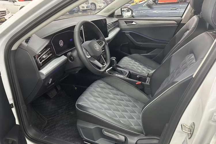 Used Volkswagen Sagitar 2023 300TSI DSG Excellence Edition
