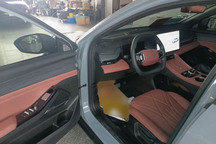 Used  L6 2025 EM-i 140km Long-Range Version
