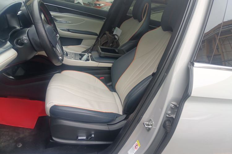 Used BYD Song PLUS New Energy 2024 HONOR Edition DM-i 110km Flagship PLUS
