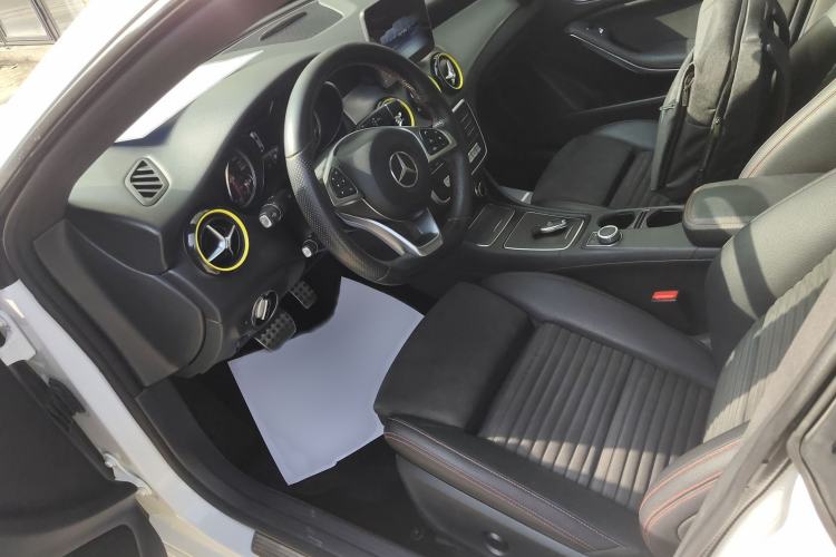 Used Mercedes-Benz CLA 2018 CLA 220 4MATIC
