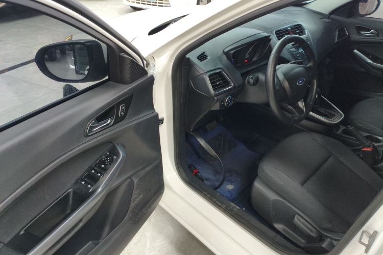 Used Ford Escort 2019 Revised 1.5L Automatic ZhiXiang Version (Tire Pressure Monitoring) China VI Standard