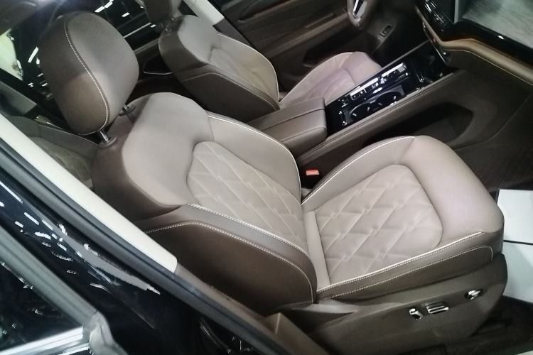 Used Volkswagen Viloran 2023 380TSI Prestige Edition