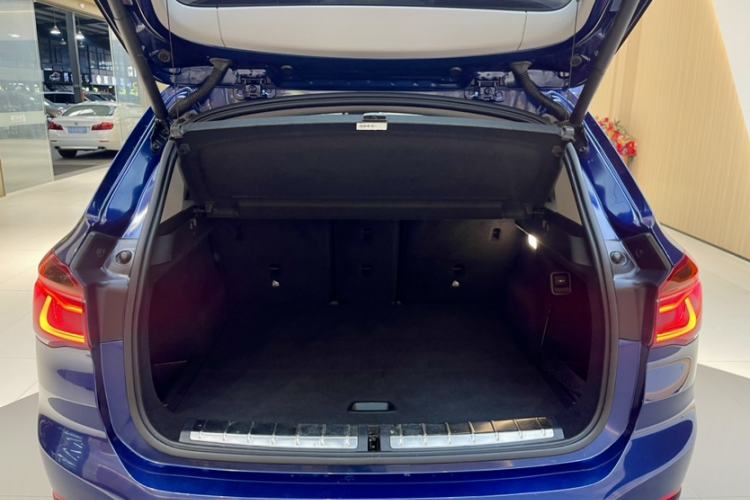 Used BMW X1 2018 sDrive20Li Leading Model
