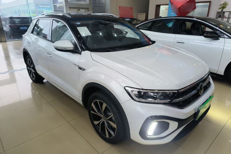 Used Volkswagen T-ROC 2025 Facelift Model 2 300TSI DSG Two-Wheel Drive Chenguang Edition
