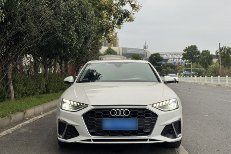 Used Audi A4L 2020 40 TFSI Luxury Dynamic Model
