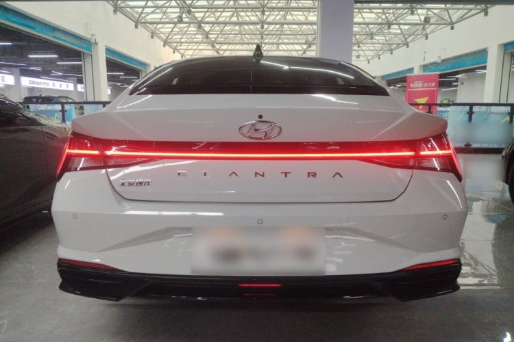 Used Hyundai Elantra 2022 1.5L CVT LUX Prestige Edition