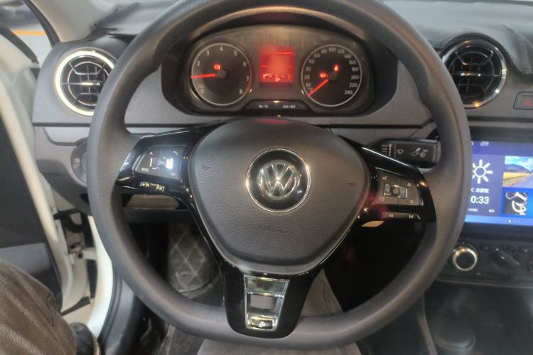 Used Volkswagen Jetta 2017 1.4L Manual Fashion Edition
