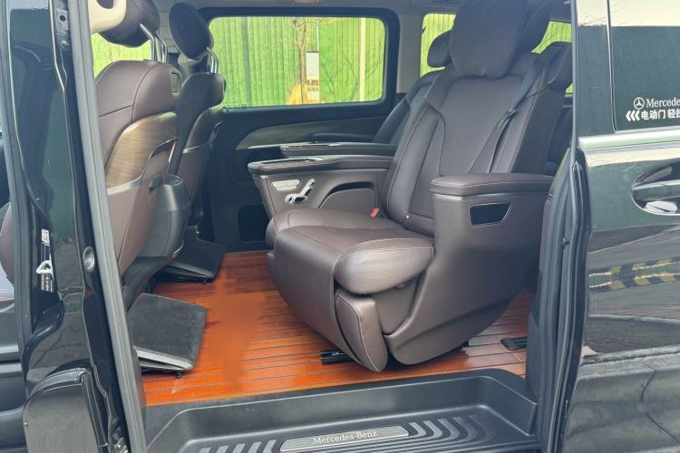 Used Mercedes-Benz V-Class 2022 V 260 L Long Wheelbase Prestige Edition