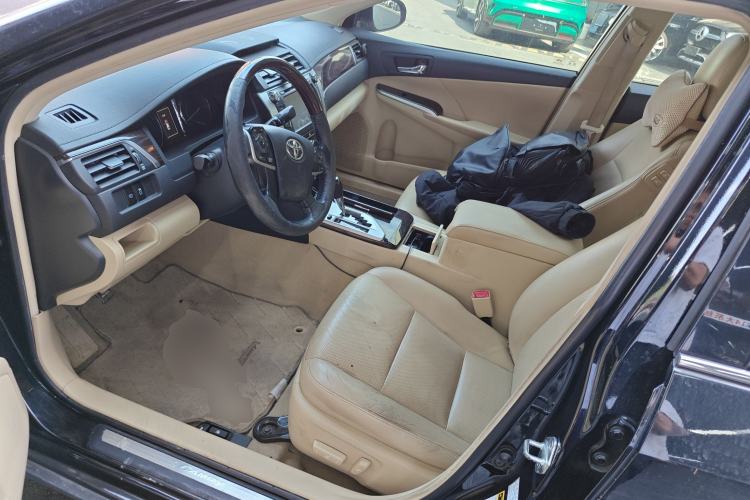 Used Toyota Camry 2015 Dual-Engine 2.5 HG Luxury Navigation Edition