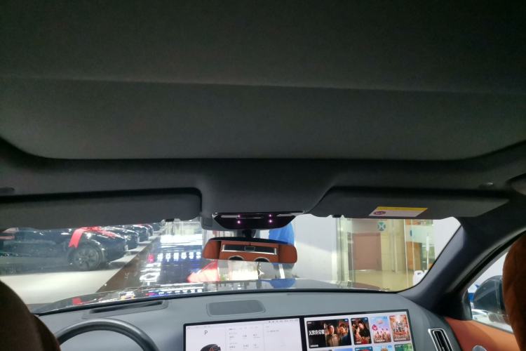 Used Li Auto L8 2023 Pro Model
