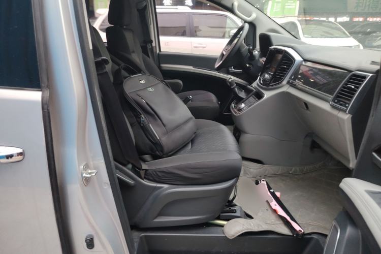 Used  M4 2016 2.0L manual luxury edition
