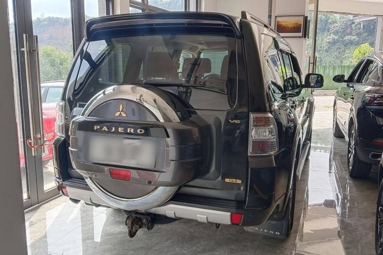 Used Mitsubishi Pajero 2015 3.0L Automatic Elite Plus Version China V Standard