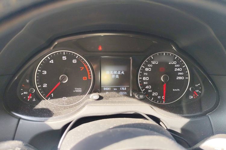 Used Audi Q5 2018 Collector's Edition 40 TFSI Technology Model
