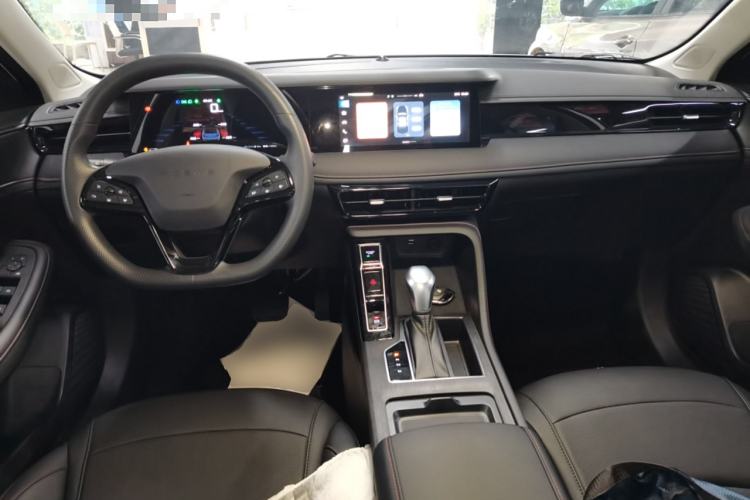 Used Roewe i5 2023 1.5L CVT Luxury Edition
