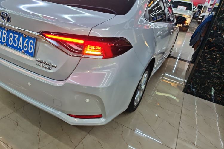 Used Toyota Corolla 2021 Dual-Motor 1.8L E-CVT Elite Edition
