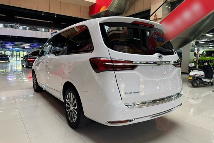 Used Buick GL8 2021 Land Cruiser Executive Class 652T Luxury Model