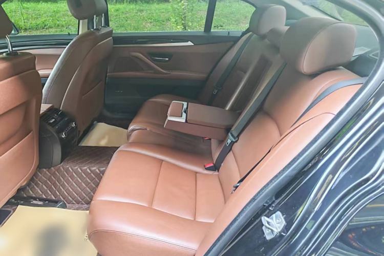 Used BMW 5 Series 2014 528Li Leading Model
