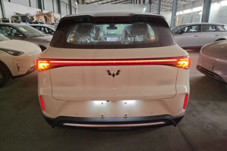 Used Wuling Bingo S 2025 Model 325km Deluxe Edition