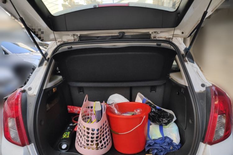 Used Buick Encore 2015 1.4T Automatic Two-Wheel Drive Urban Elite Version
