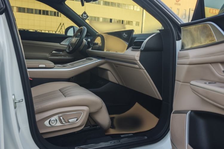 Used XPeng G9 2025 625 Long-Range Max
