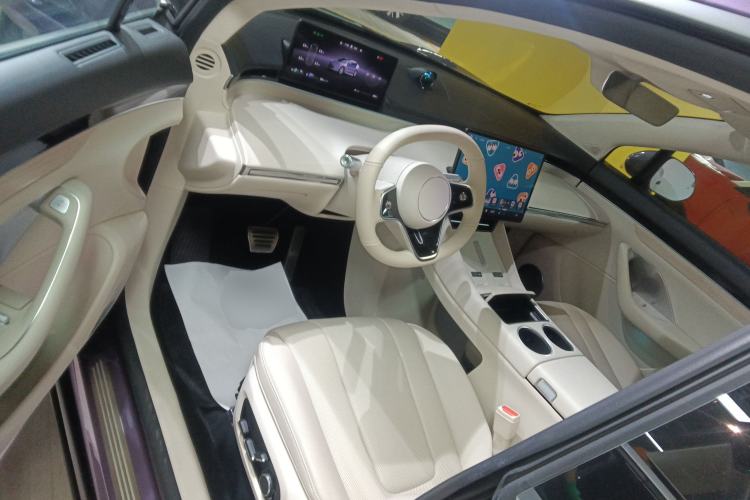 Used Hima Luxeed R7 2025 Range-Extended Version 251 km Max
