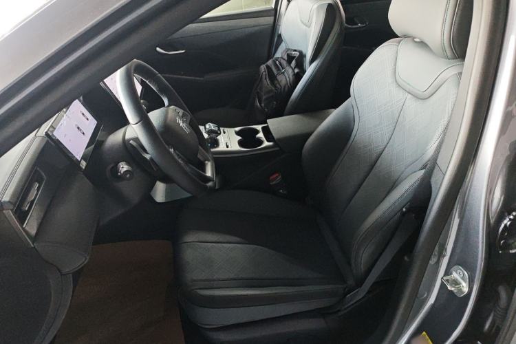 Used BYD Qin PLUS 2025 DM-i Smart Drive 120KM Superior Model