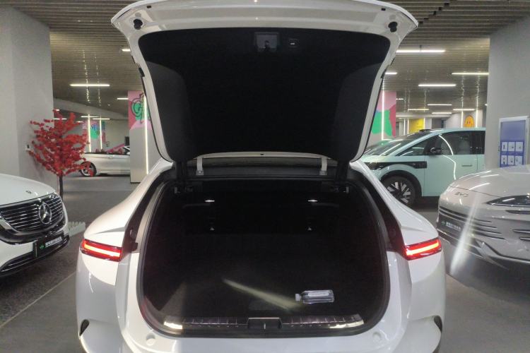 Used  12 2025 Ultra Extended-Range Edition