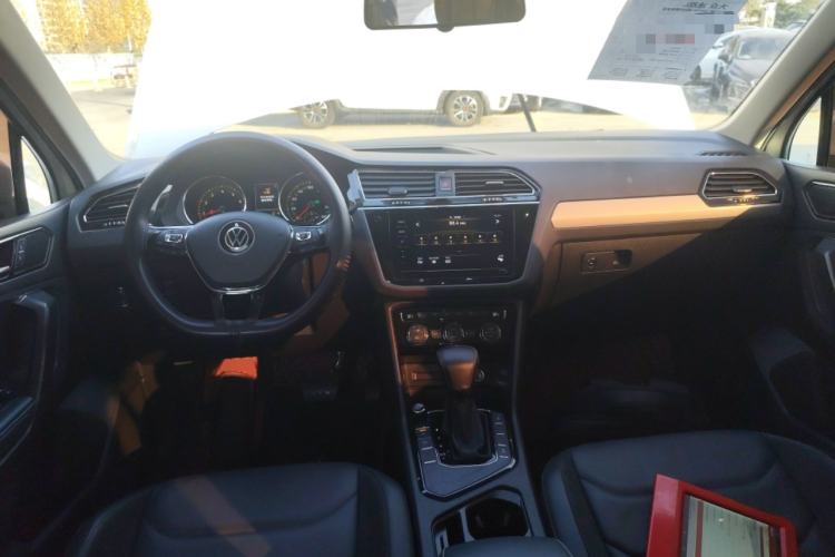 Used Volkswagen Tiguan L 2021 330TSI Automatic Two-Wheel Drive Smart Edition
