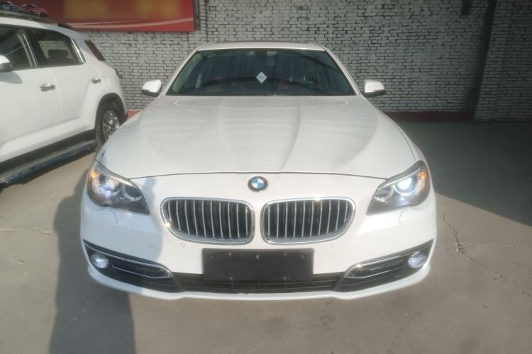 Used BMW 5 Series 2014 520Li Elegant Model
