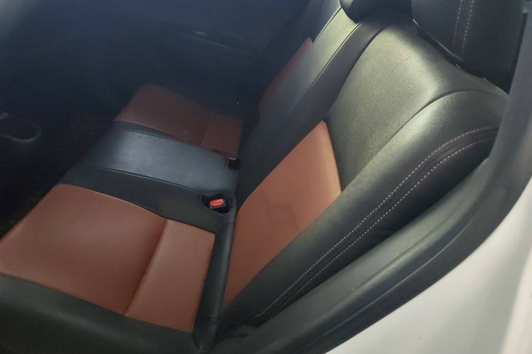 Used Toyota YARiS L 2016 Revised 1.5E CVT Charming Edition
