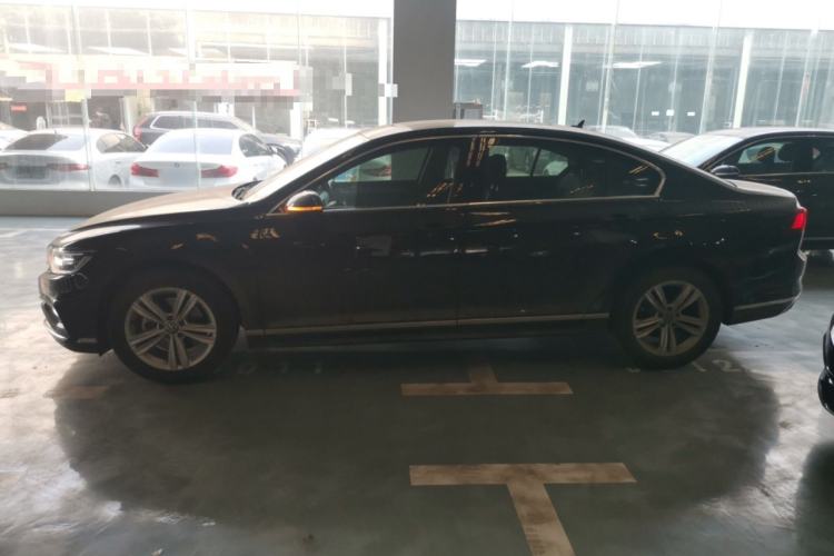 Used Volkswagen Magotan 2025 Zhongxiang Version 280TSI DSG Comfort Edition