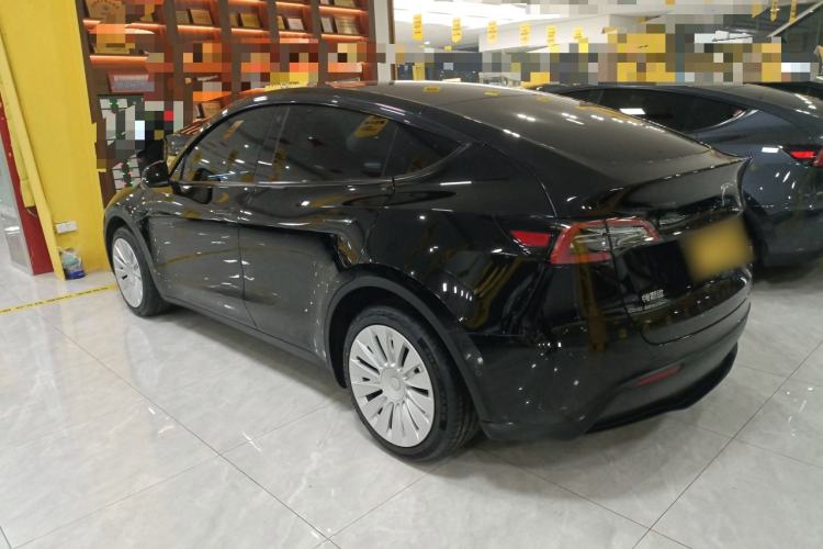 Used Tesla Model Y 2023 Rear-Wheel-Drive Version
