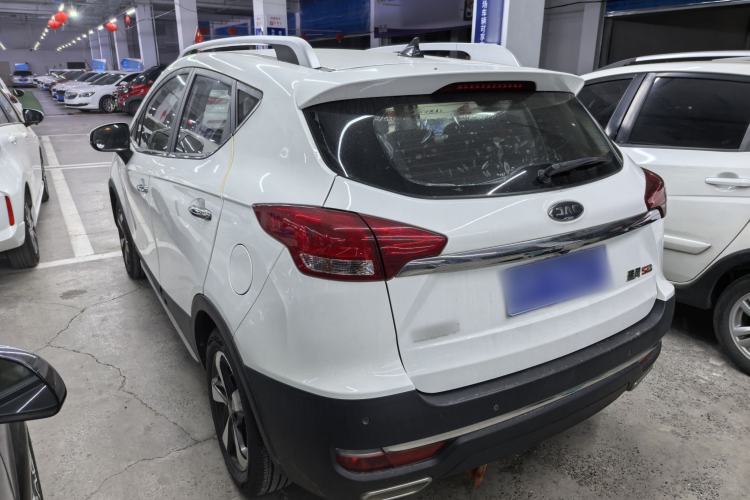 Used  Refine S3 2017 1.5L Manual Luxury Smart Model
