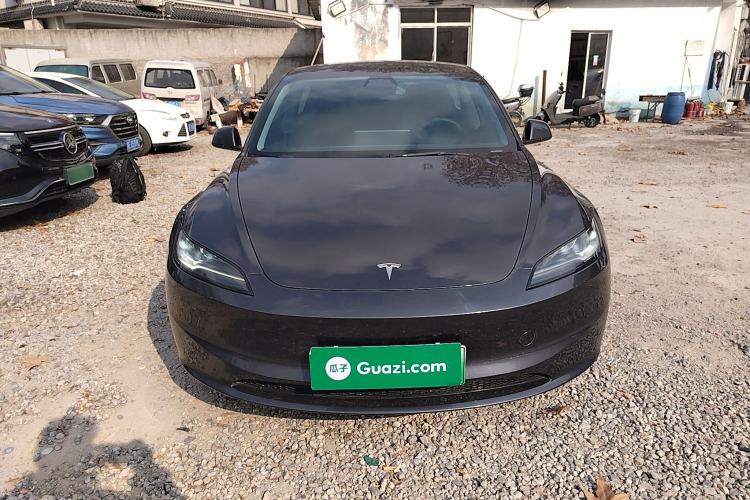 Used Tesla Model 3 2023 Long-Range All-Wheel-Drive Version
