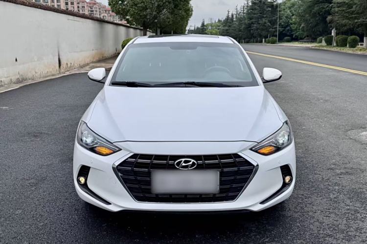 Used Hyundai Elantra 2019 1.4T Dual-Clutch Xuan Dong · Dynamic Model
