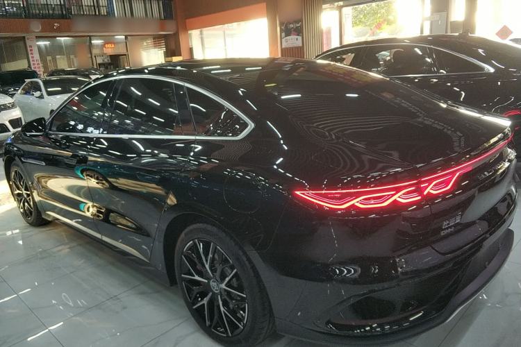 Used BYD Han 2025 DM-i 125KM Prestige Model