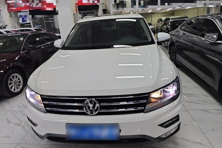 Used Volkswagen Tiguan L 2019 Revised 330TSI Automatic Two-Wheel Drive Smart & Luxury Edition China VI Standard
